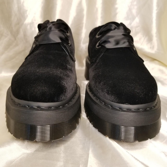 Dr. Martens Holly Velvet platform shoes - Picture 3 of 4